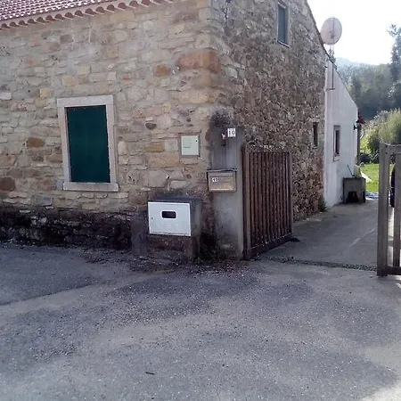 Casa De Pedra *
