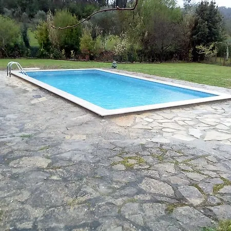 Casa De Pedra Soalheira (Leiria)